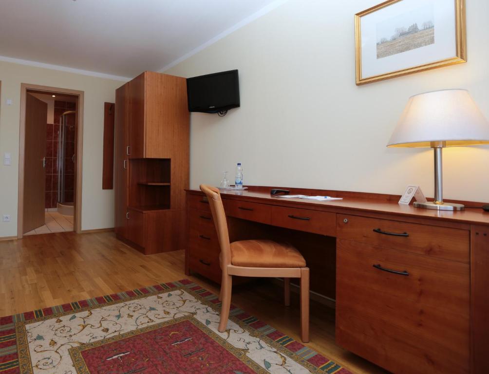 Hotel Am Rossberg Альтенар Экстерьер фото
