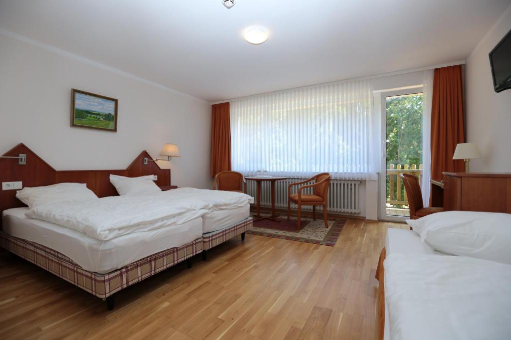 Hotel Am Rossberg Альтенар Экстерьер фото