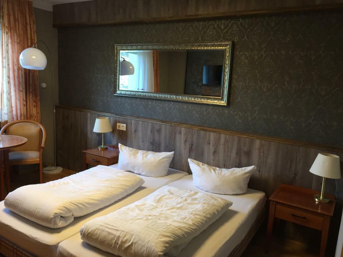 Hotel Am Rossberg Альтенар Экстерьер фото